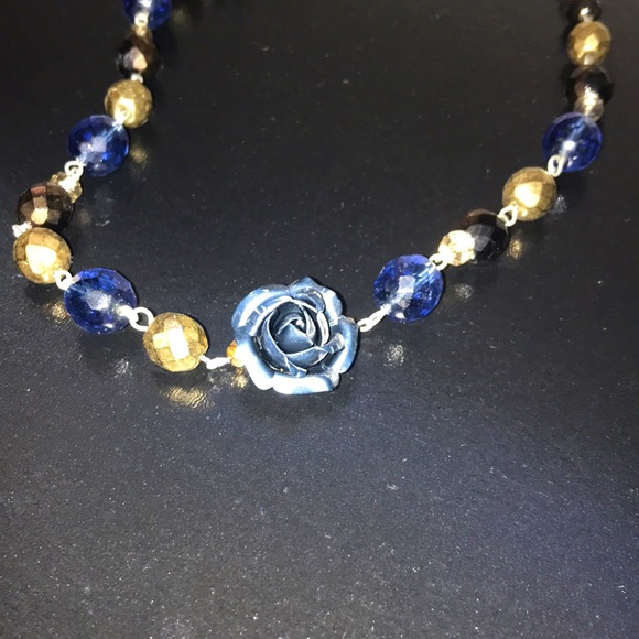 Sabika Mosaic Rose Choker - Picture 2 of 3